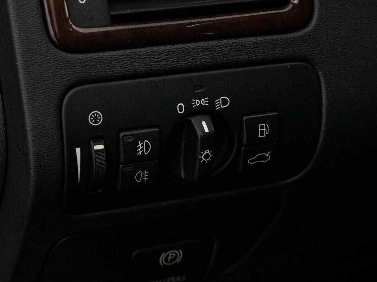 Volvo XC70 с пробегом — 2007 год. Фото: #14