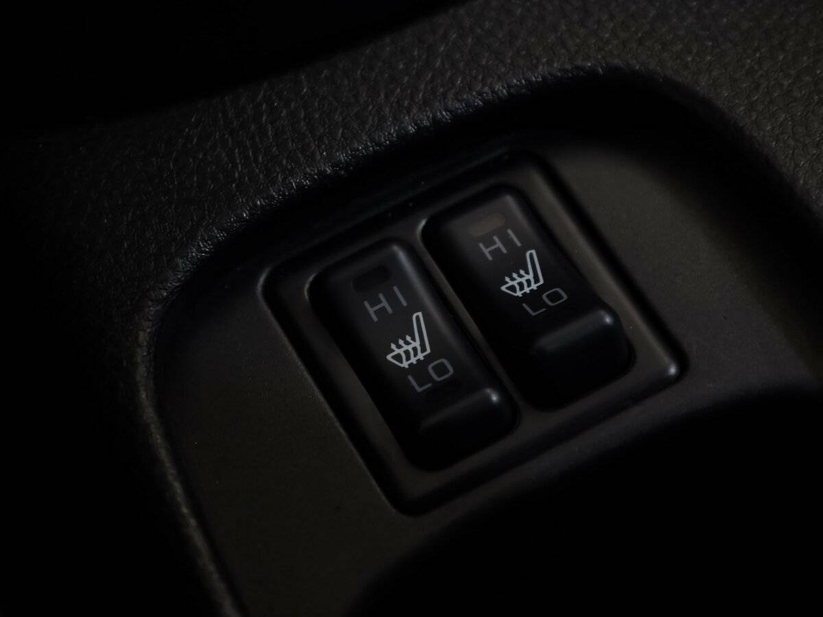 Mitsubishi Lancer с пробегом — 2006 год. Фото: #13