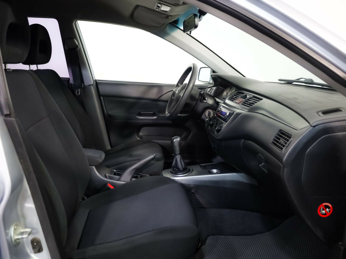 Mitsubishi Lancer с пробегом — 2006 год. Фото: #15