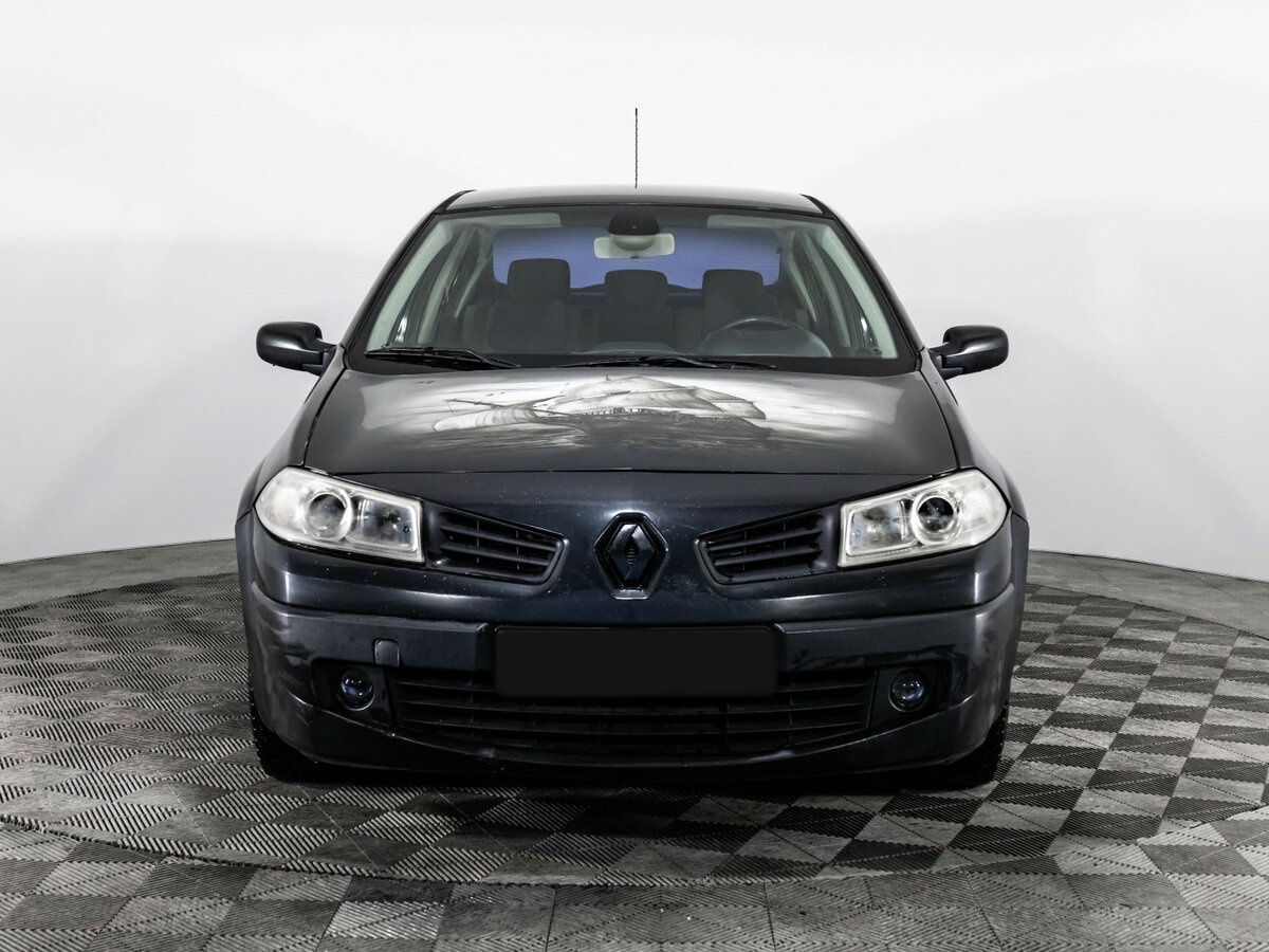 Renault Megane с пробегом — 2005 год. Фото: #1