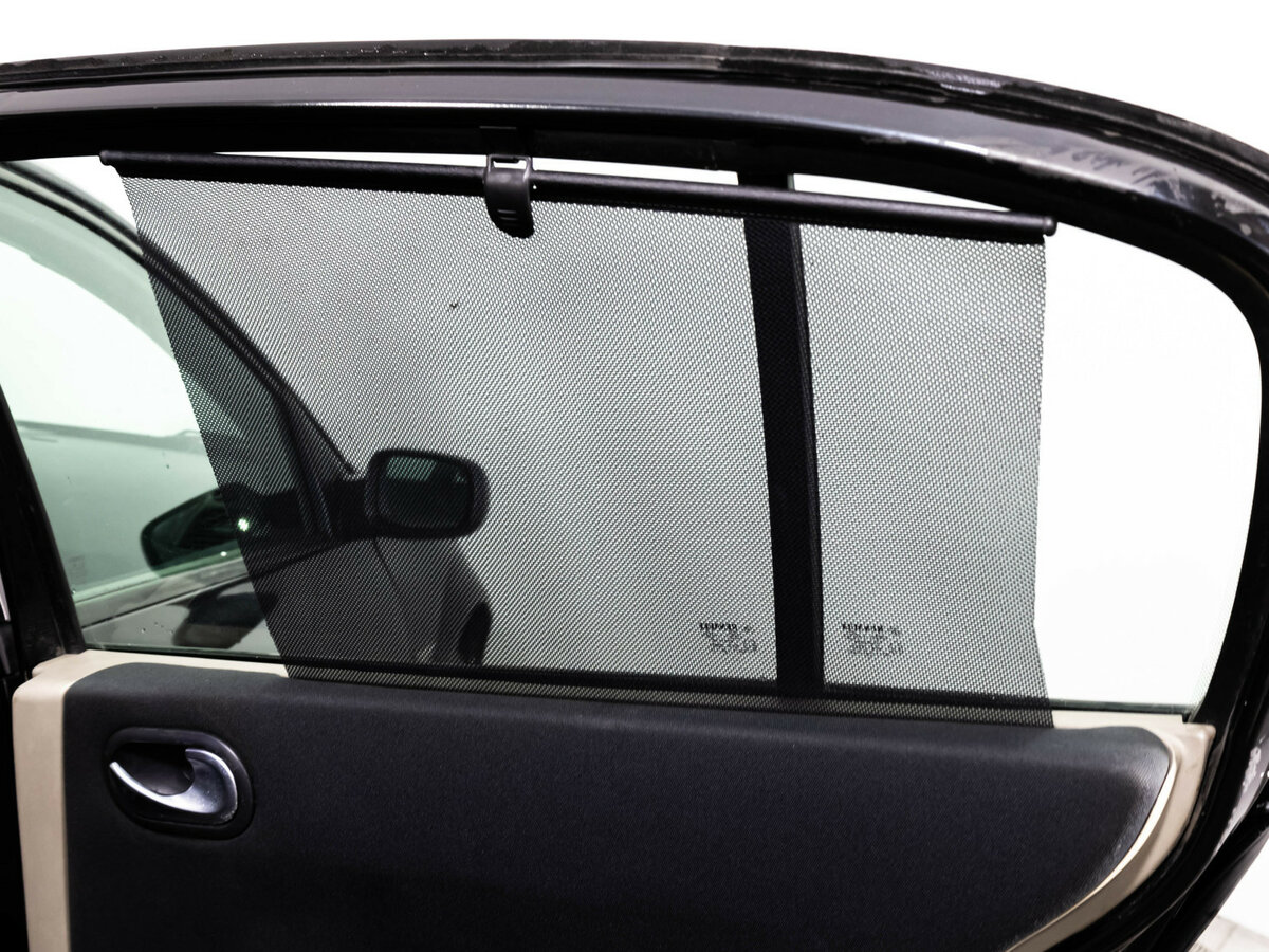 Renault Megane с пробегом — 2005 год. Фото: #12