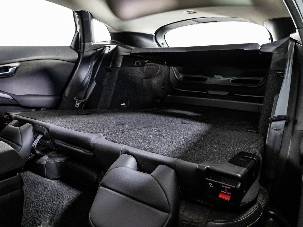 Volvo V40 Cross Country с пробегом — 2013 год. Фото: #21