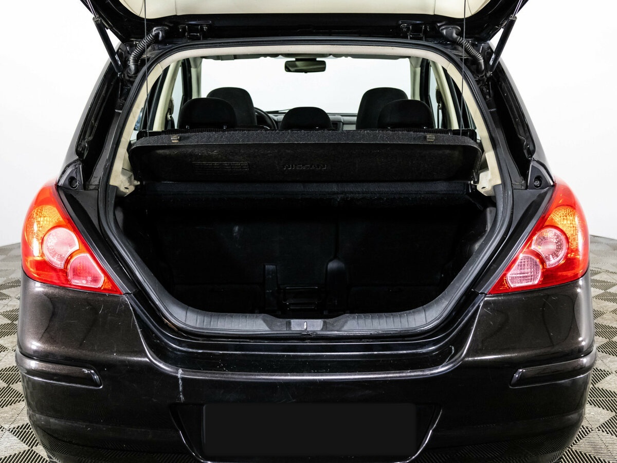 Nissan Tiida с пробегом — 2010 год. Фото: #13