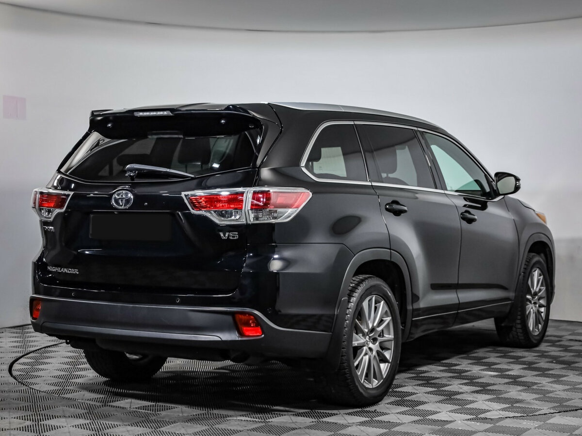 Toyota Highlander с пробегом — 2015 год. Фото: #4