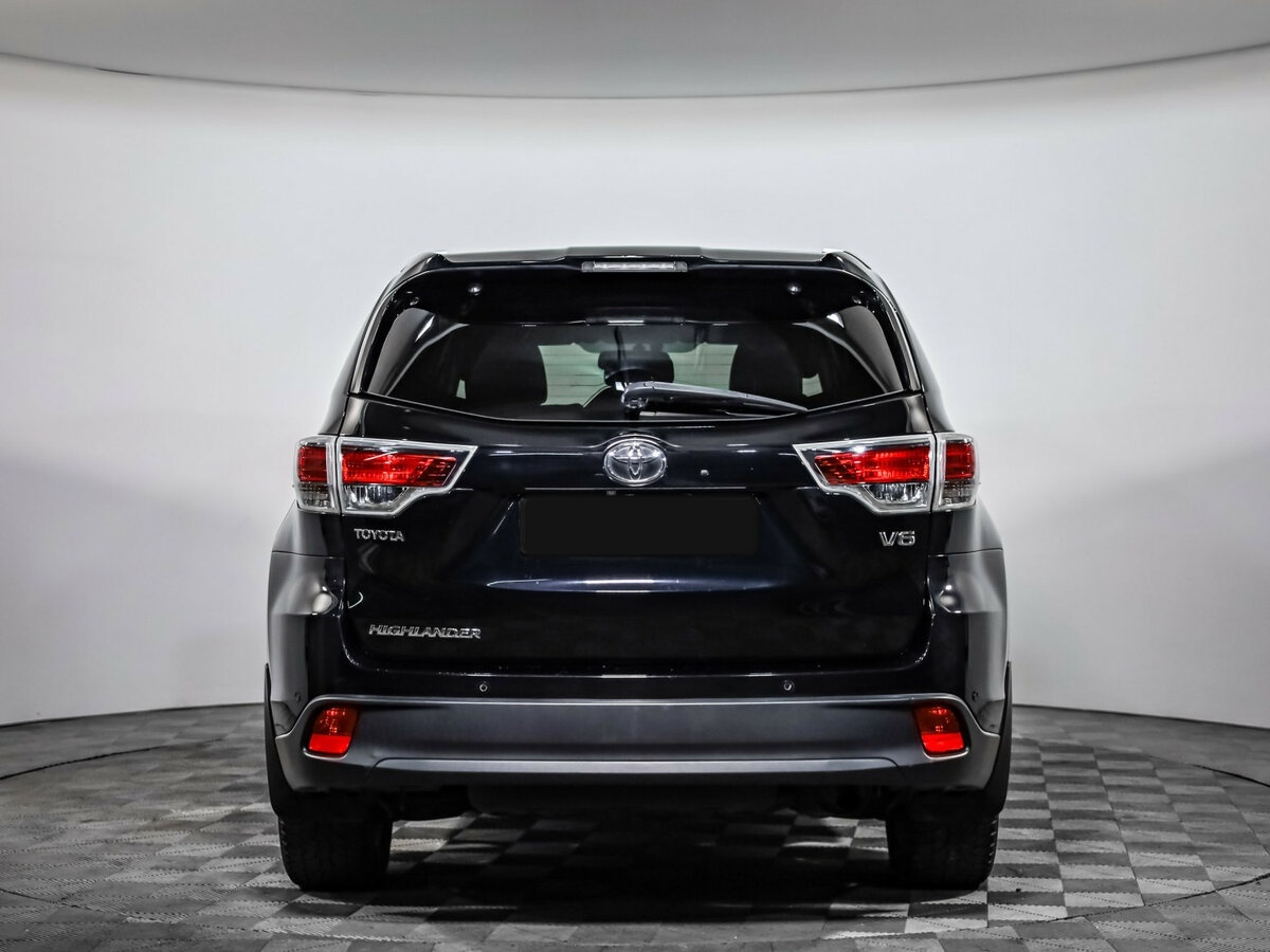 Toyota Highlander с пробегом — 2015 год. Фото: #5
