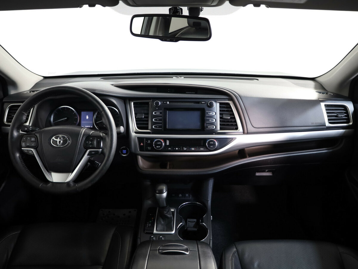 Toyota Highlander с пробегом — 2015 год. Фото: #8