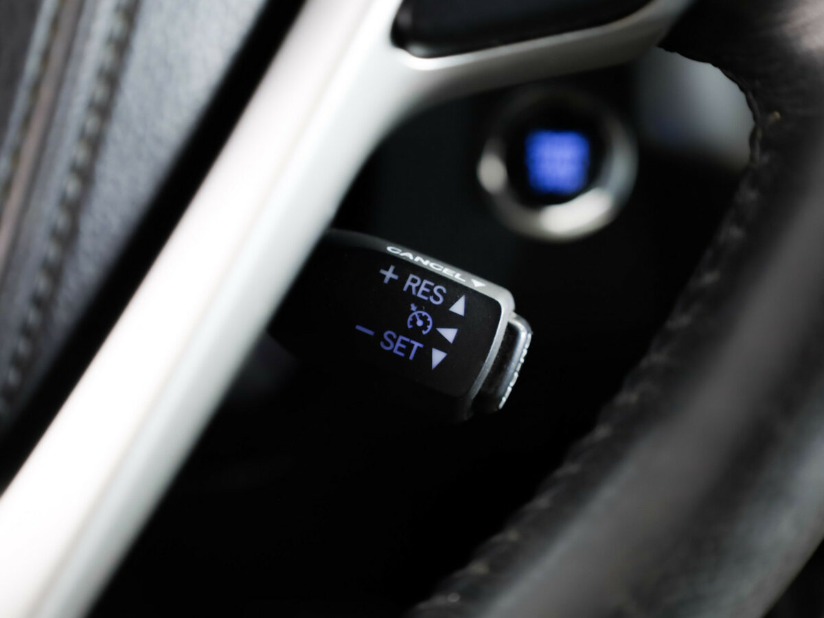 Toyota Highlander с пробегом — 2015 год. Фото: #12