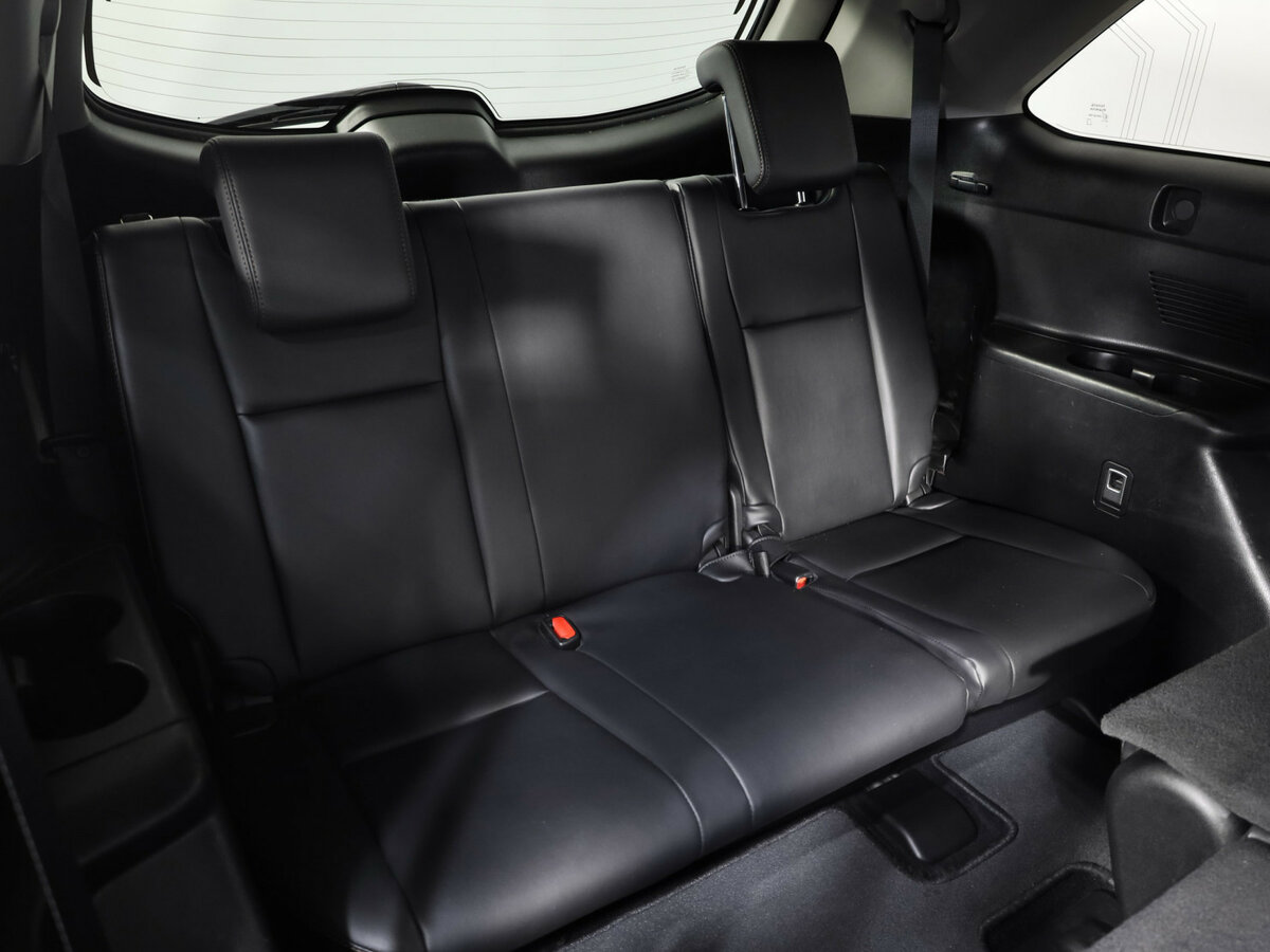 Toyota Highlander с пробегом — 2015 год. Фото: #28