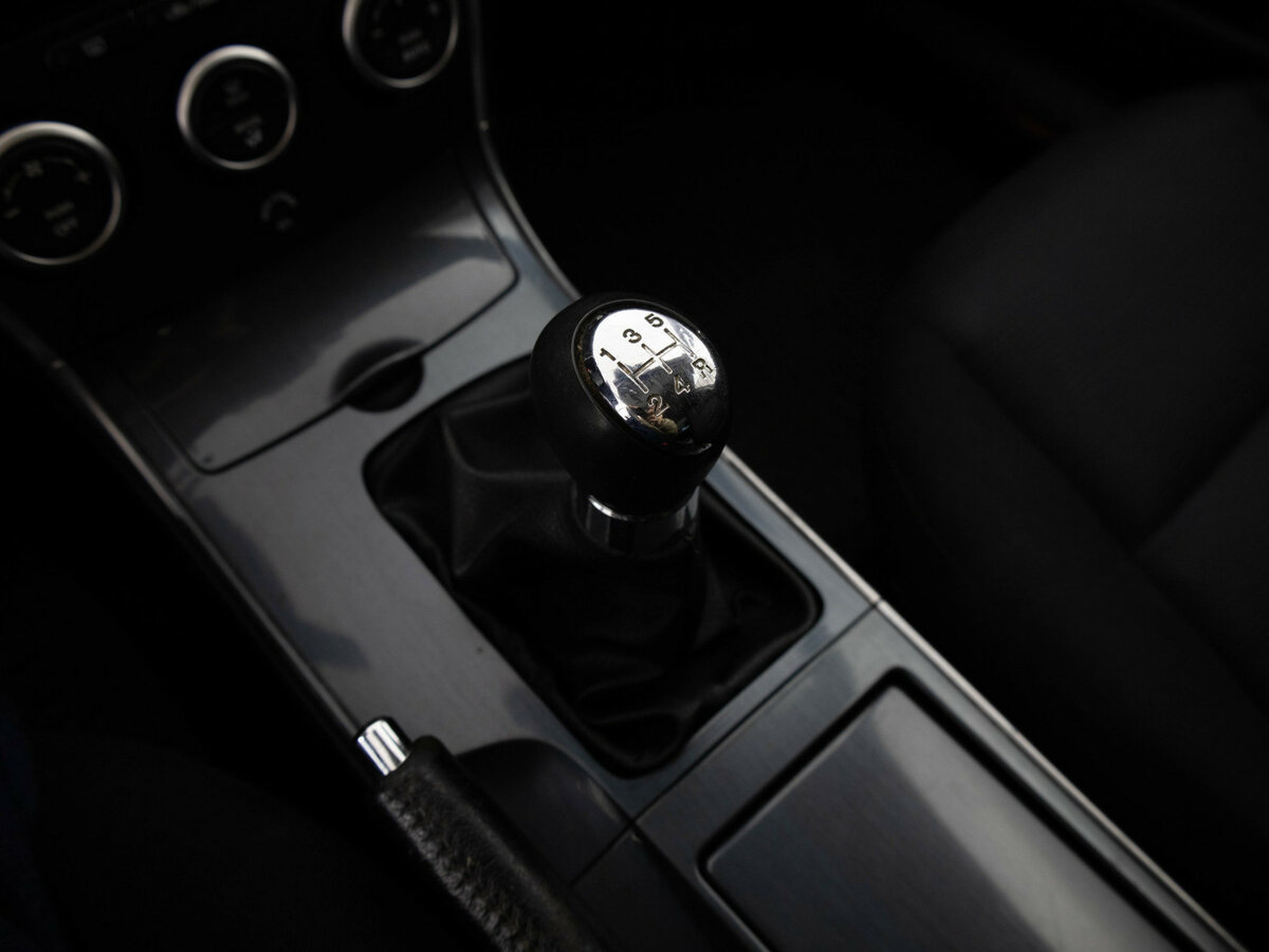 Mazda 6 с пробегом — 2007 год. Фото: #13