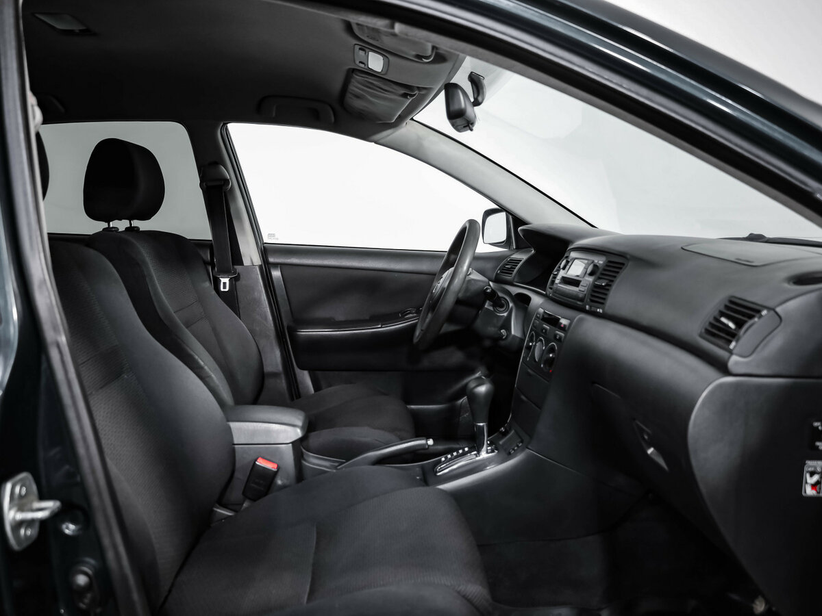 Toyota Corolla с пробегом — 2006 год. Фото: #18