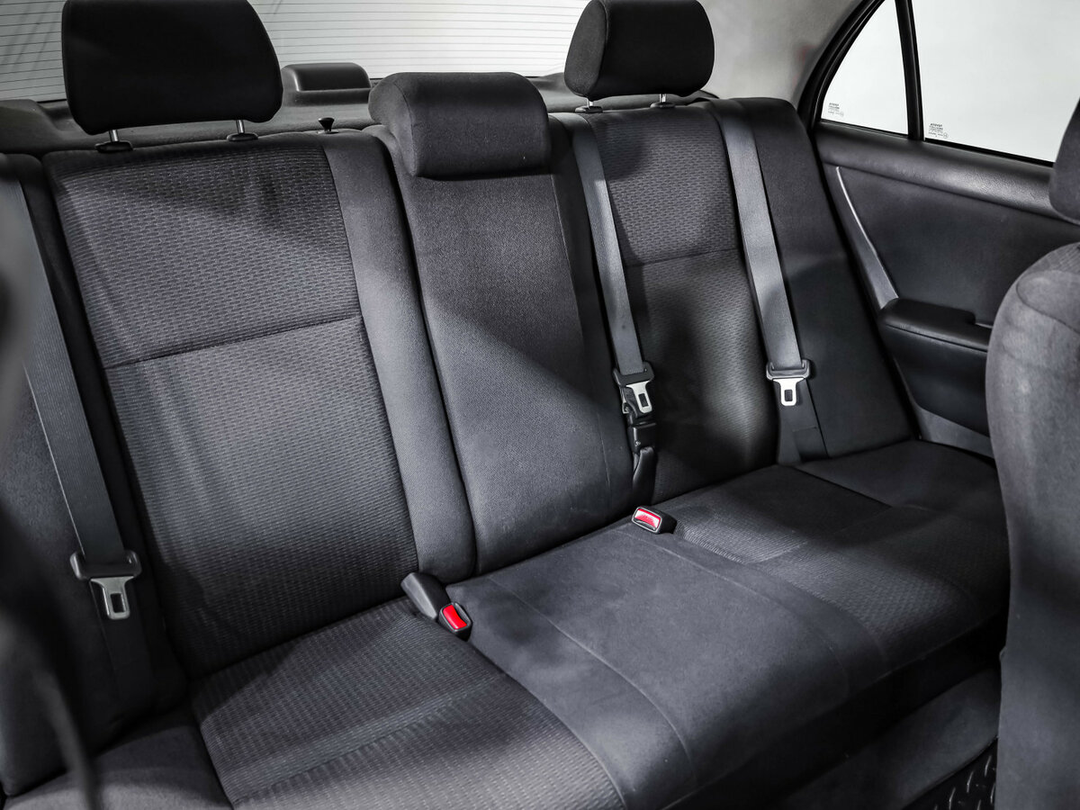 Toyota Corolla с пробегом — 2006 год. Фото: #19