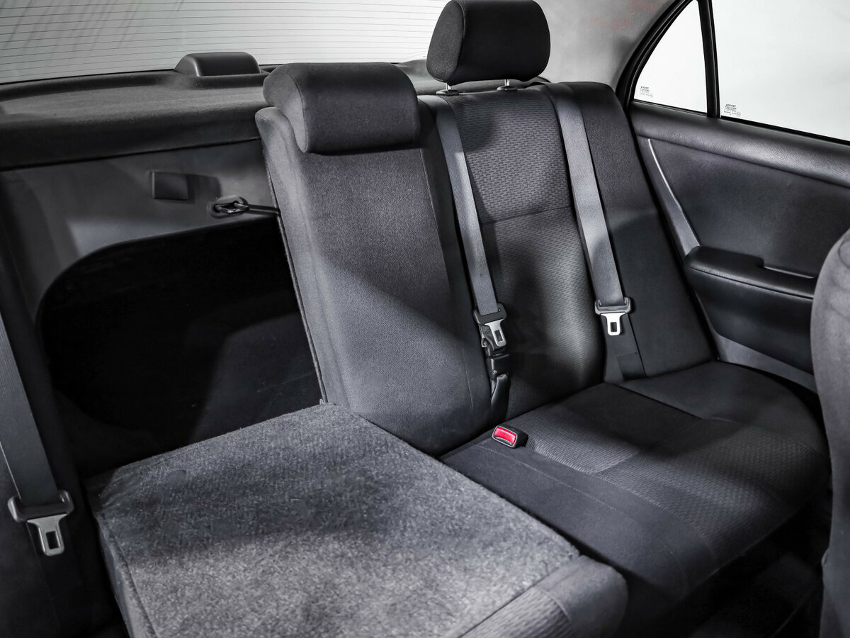 Toyota Corolla с пробегом — 2006 год. Фото: #20