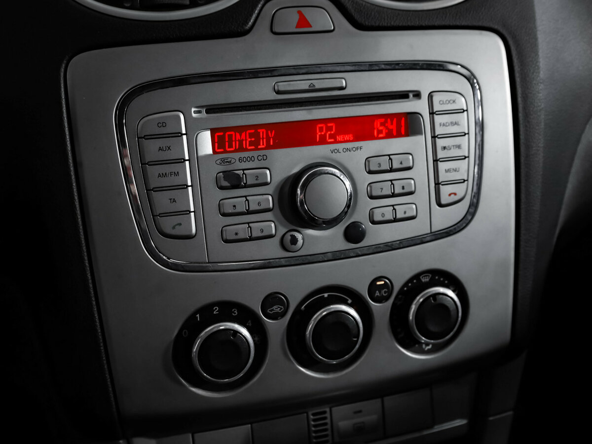 Ford Focus с пробегом — 2008 год. Фото: #9