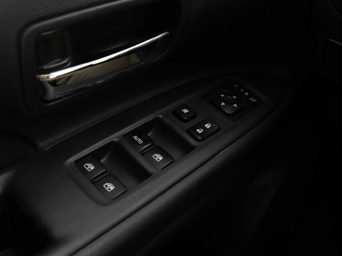 Mitsubishi Outlander с пробегом — 2016 год. Фото: #10