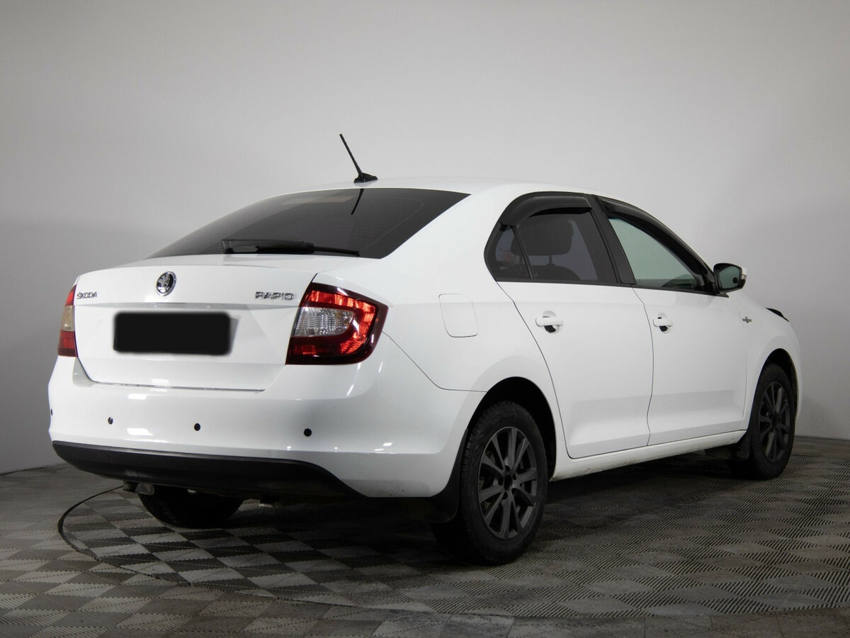 Skoda Rapid с пробегом — 2019 год. Фото: #3