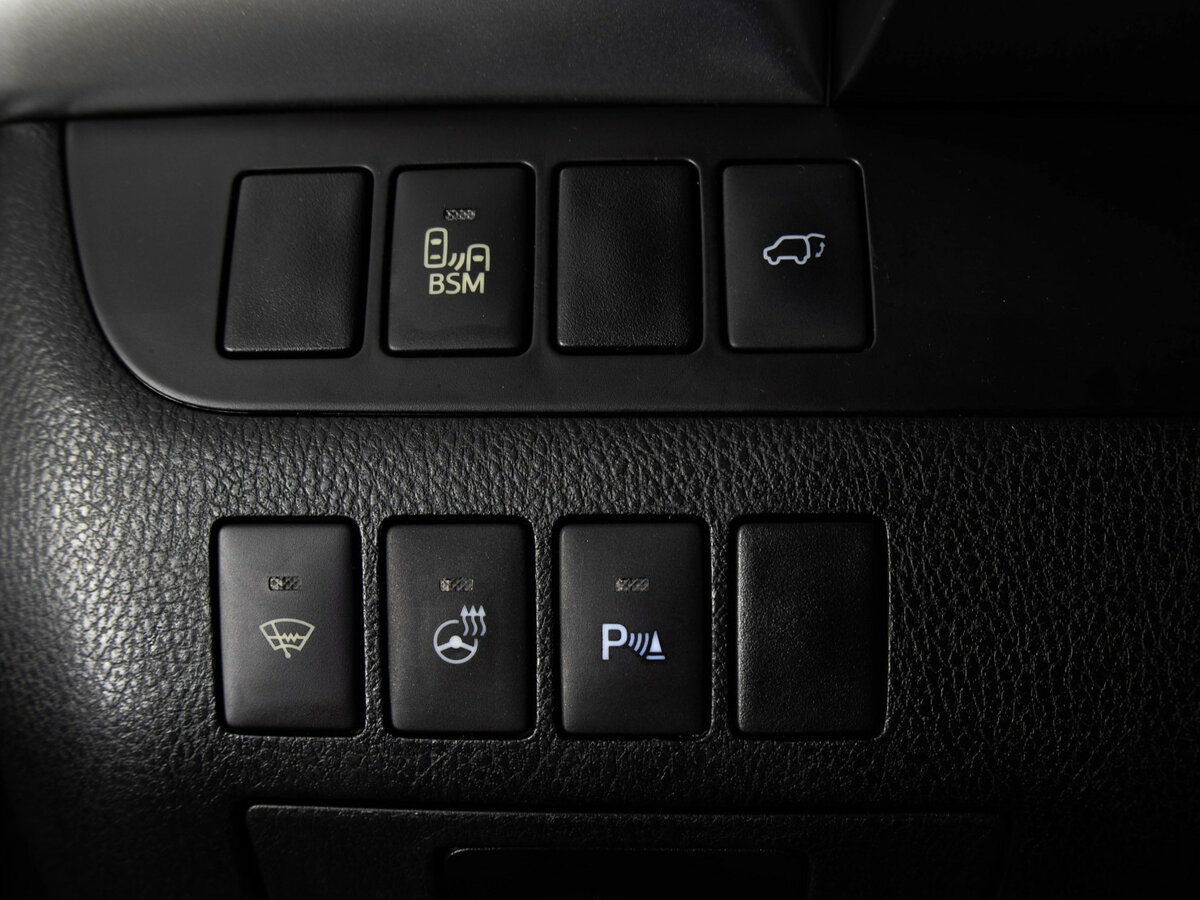 Toyota Highlander с пробегом — 2015 год. Фото: #11