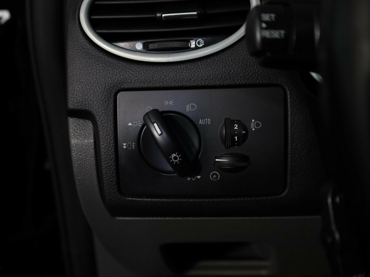 Ford Focus с пробегом — 2009 год. Фото: #12