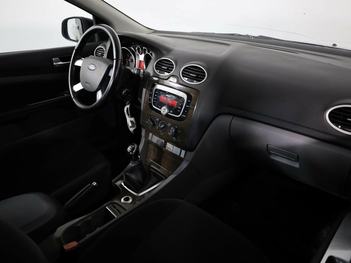 Ford Focus с пробегом — 2009 год. Фото: #14