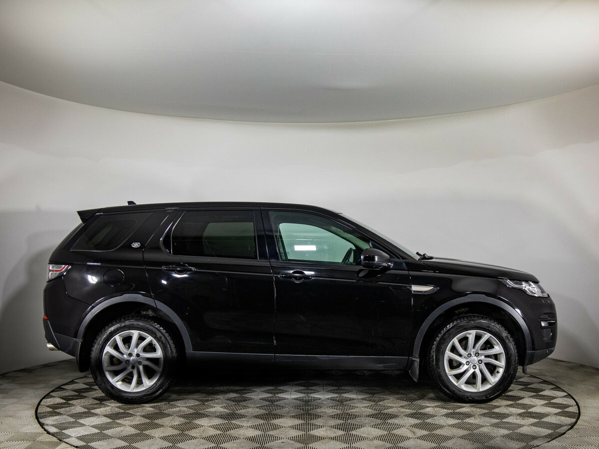 Land Rover Discovery Sport с пробегом — 2016 год. Фото: #3