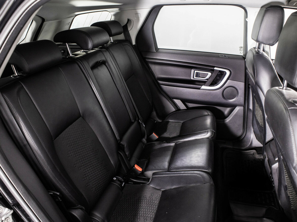 Land Rover Discovery Sport с пробегом — 2016 год. Фото: #14