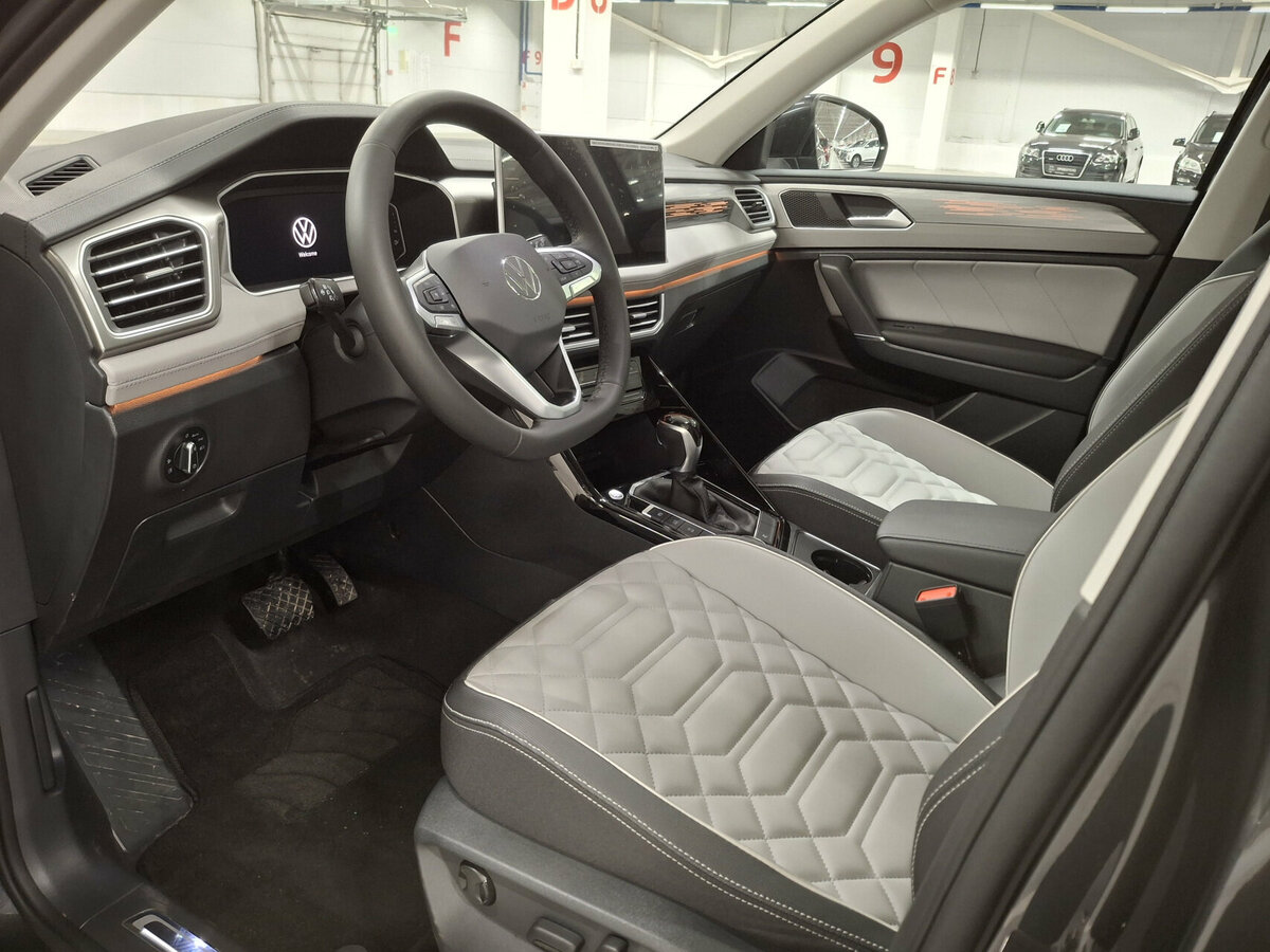 Volkswagen Tayron с пробегом — 2023 год. Фото: #15