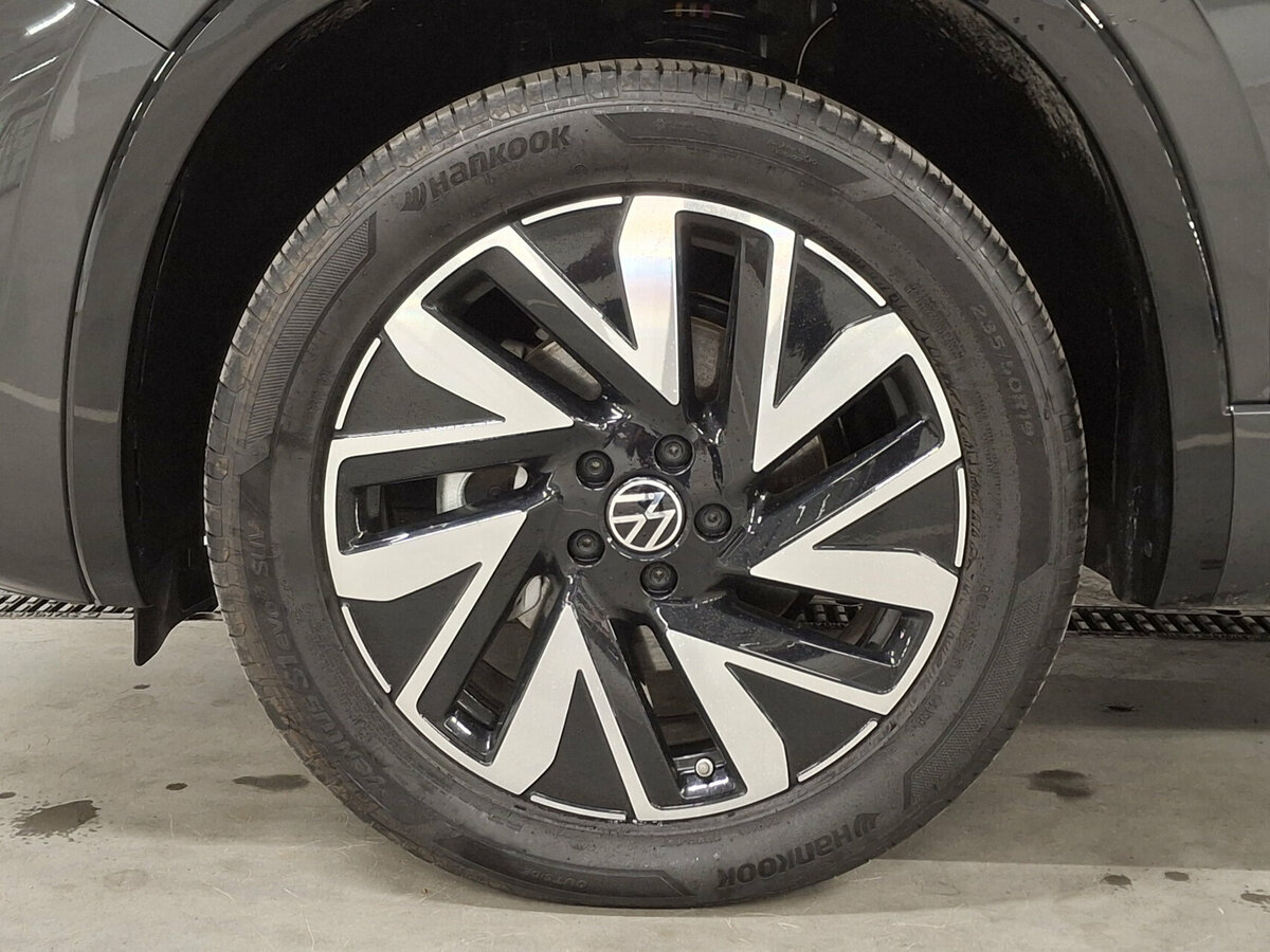 Volkswagen Tayron с пробегом — 2023 год. Фото: #17