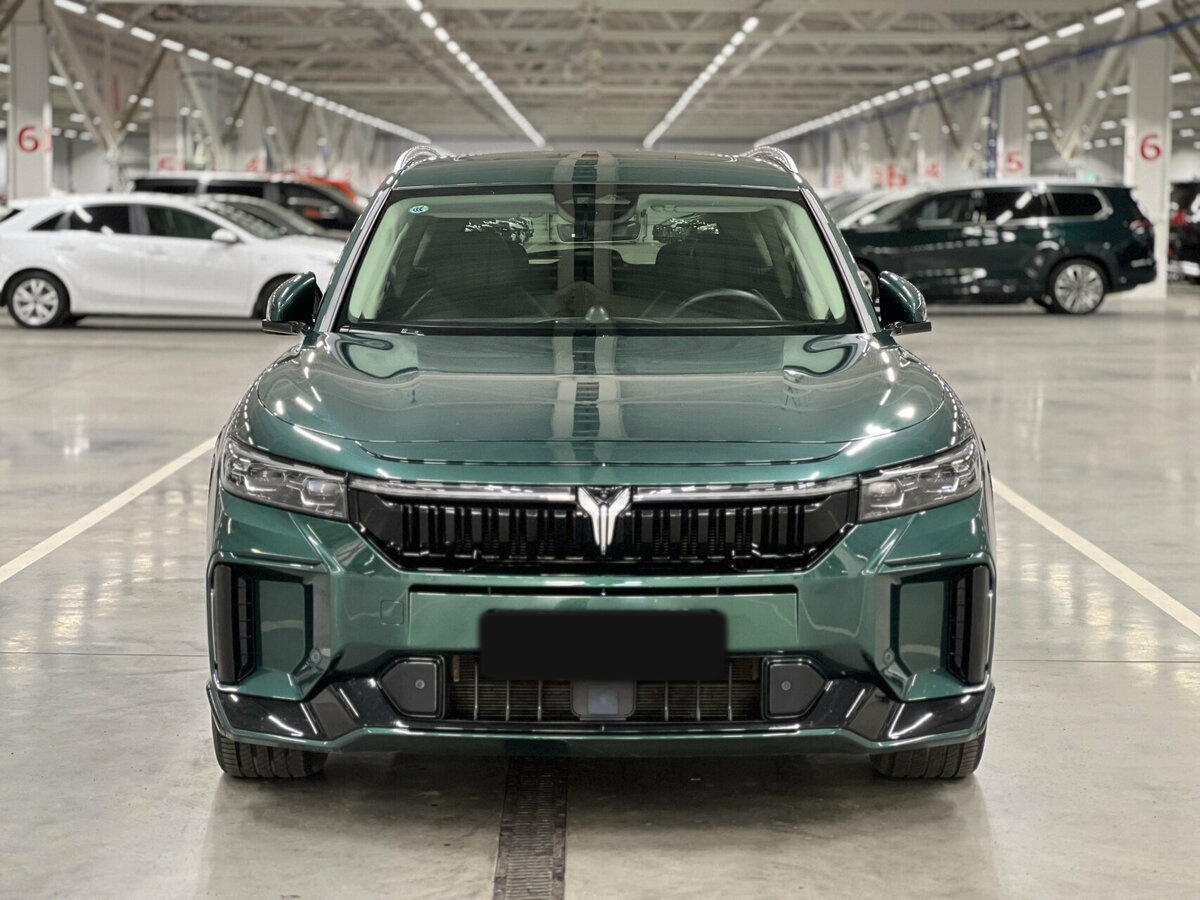 Voyah Free с пробегом — 2023 год. Фото: #1