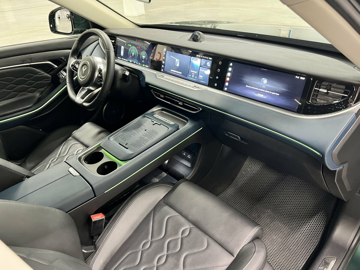 Voyah Free с пробегом — 2023 год. Фото: #10