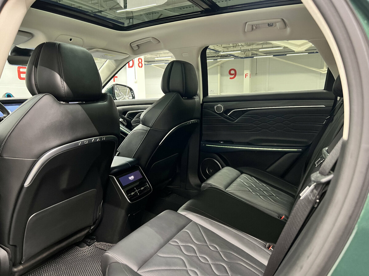 Voyah Free с пробегом — 2023 год. Фото: #11