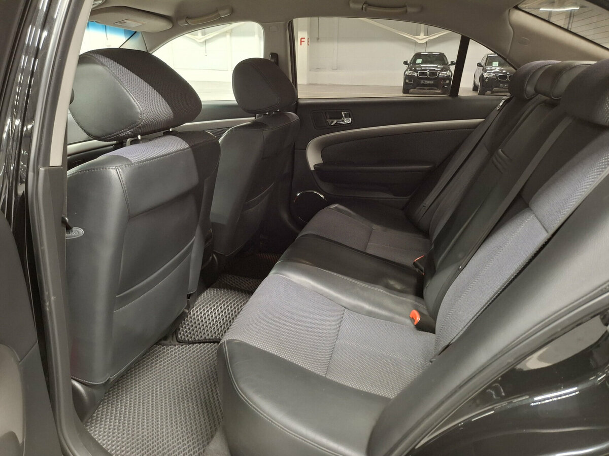 Chevrolet Epica с пробегом — 2010 год. Фото: #11