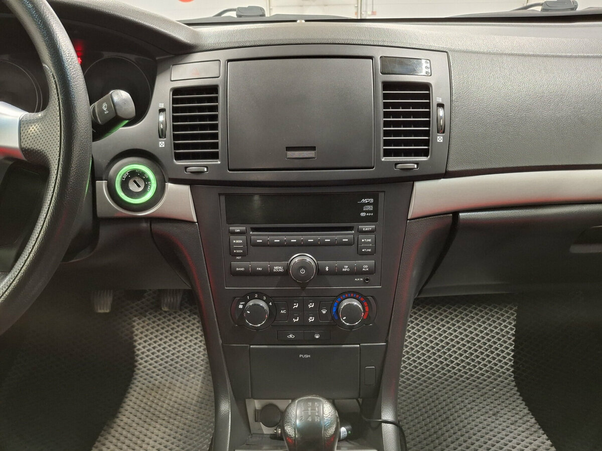 Chevrolet Epica с пробегом — 2010 год. Фото: #14