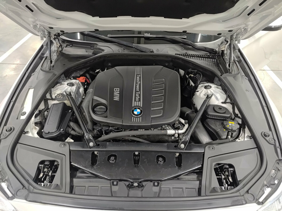 BMW 5 серии с пробегом — 2016 год. Фото: #8