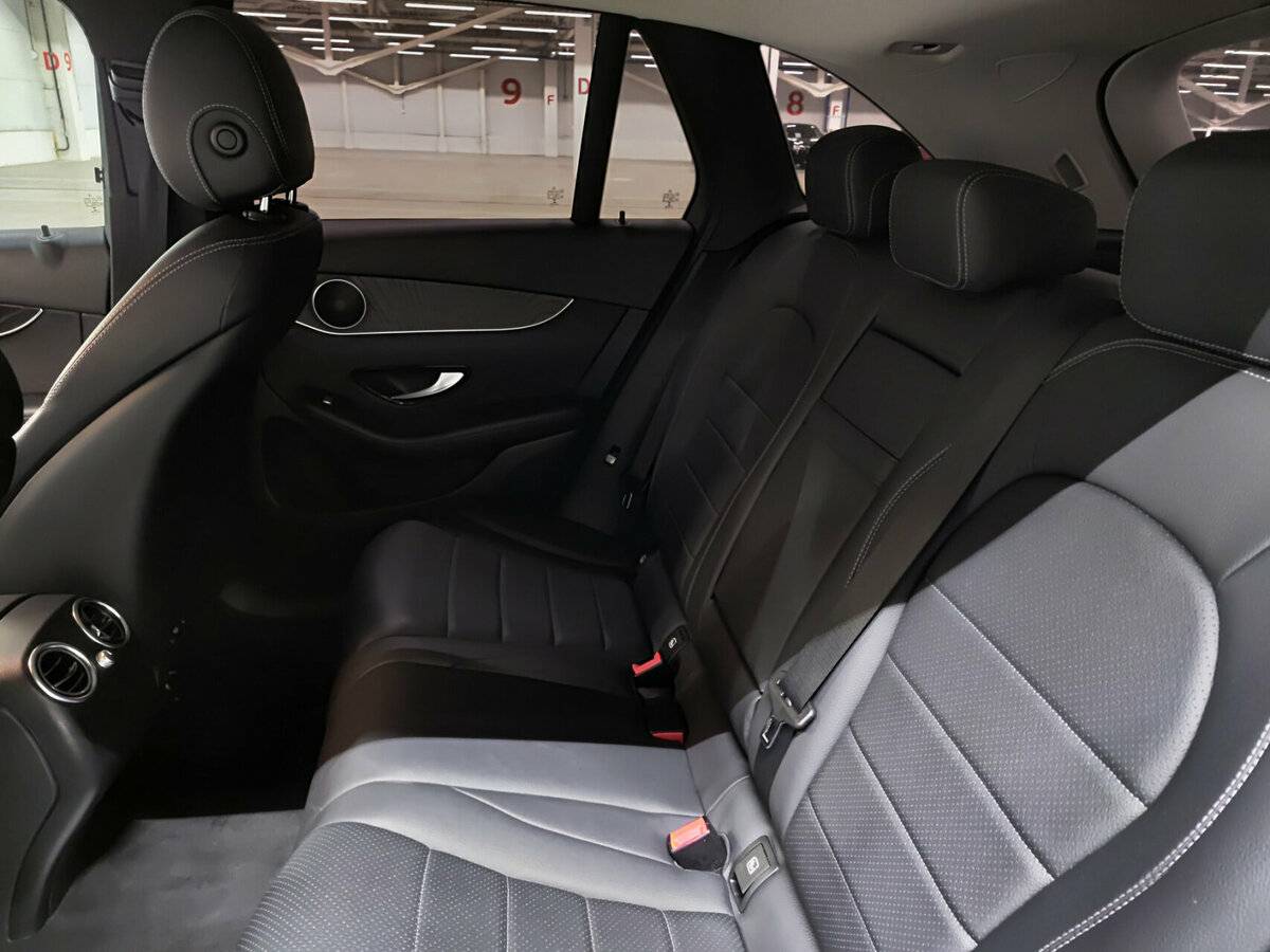 Mercedes-Benz GLC с пробегом — 2017 год. Фото: #11