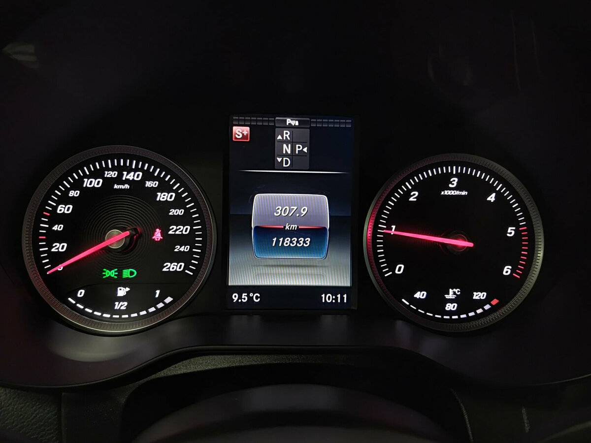 Mercedes-Benz GLC с пробегом — 2017 год. Фото: #12