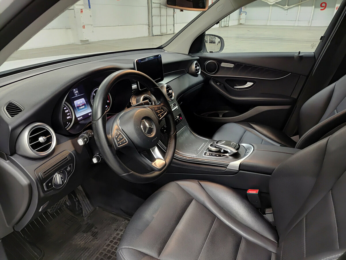 Mercedes-Benz GLC с пробегом — 2017 год. Фото: #14