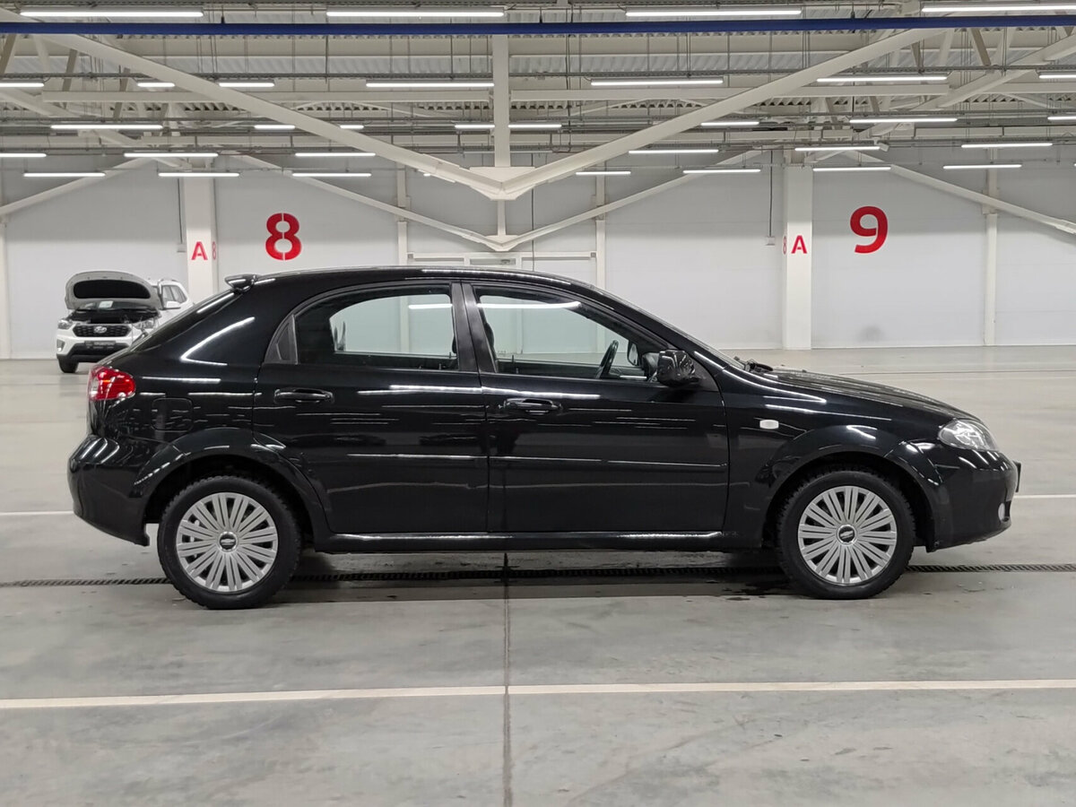 Chevrolet Lacetti с пробегом — 2011 год. Фото: #3