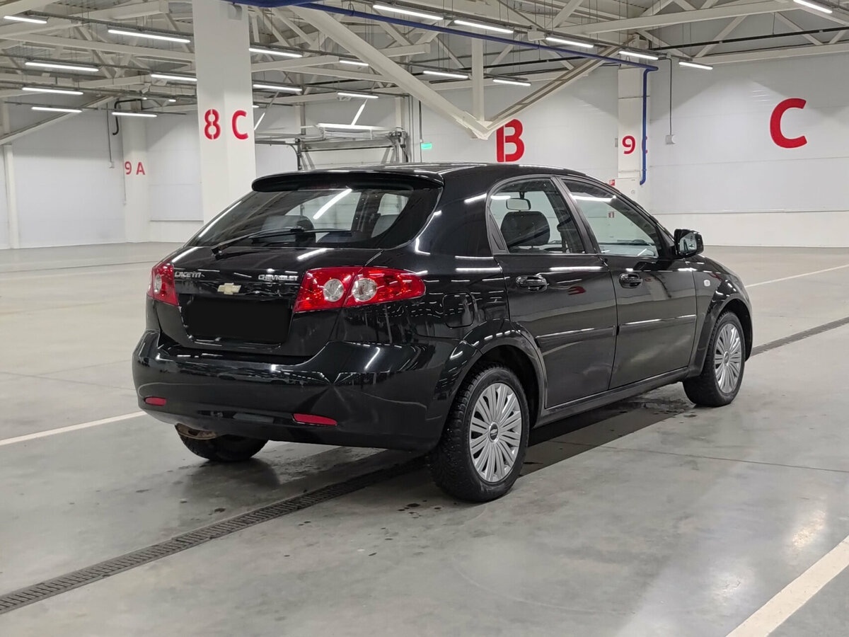 Chevrolet Lacetti с пробегом — 2011 год. Фото: #4