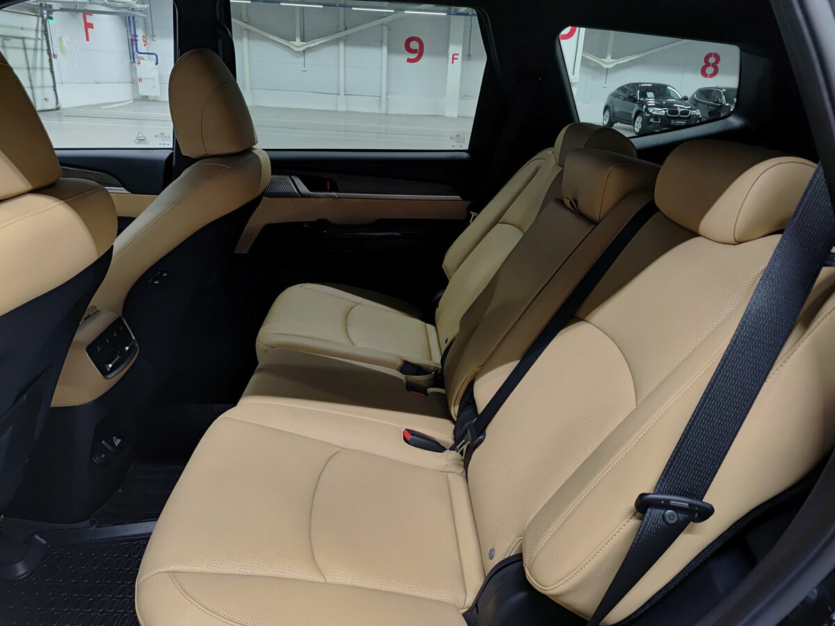 Kia Mohave с пробегом — 2021 год. Фото: #11