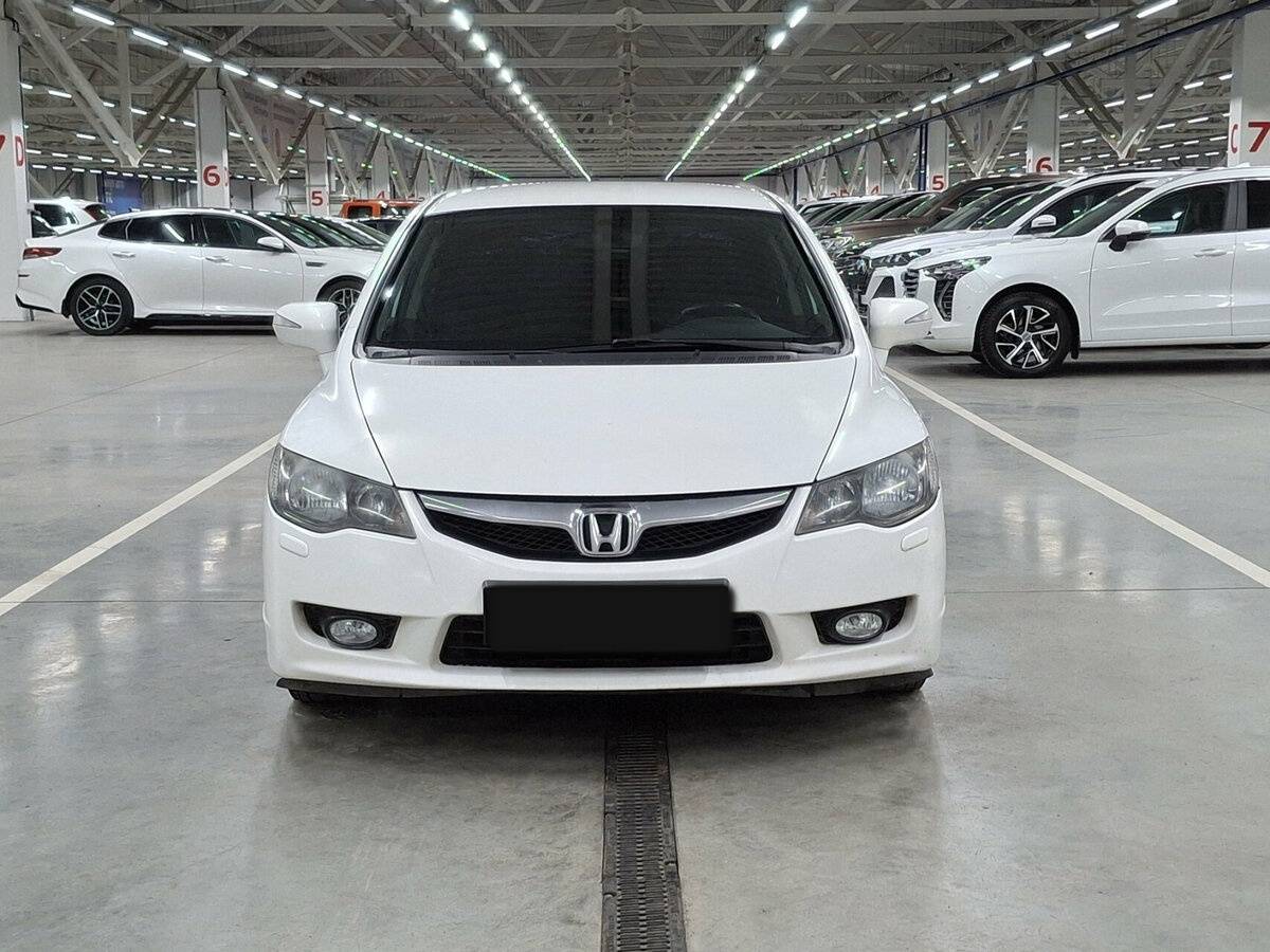 Honda Civic с пробегом — 2010 год. Фото: #1