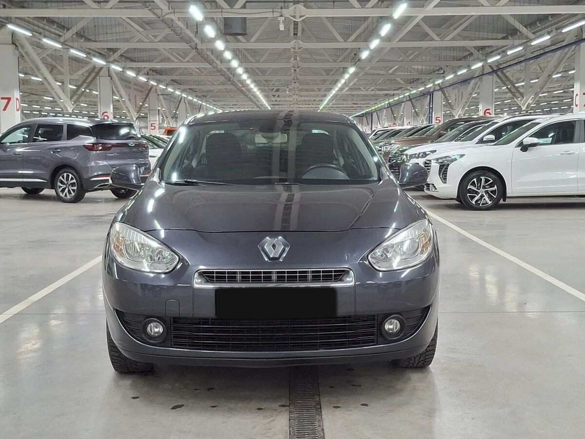 Renault Fluence с пробегом — 2012 год. Фото: #1