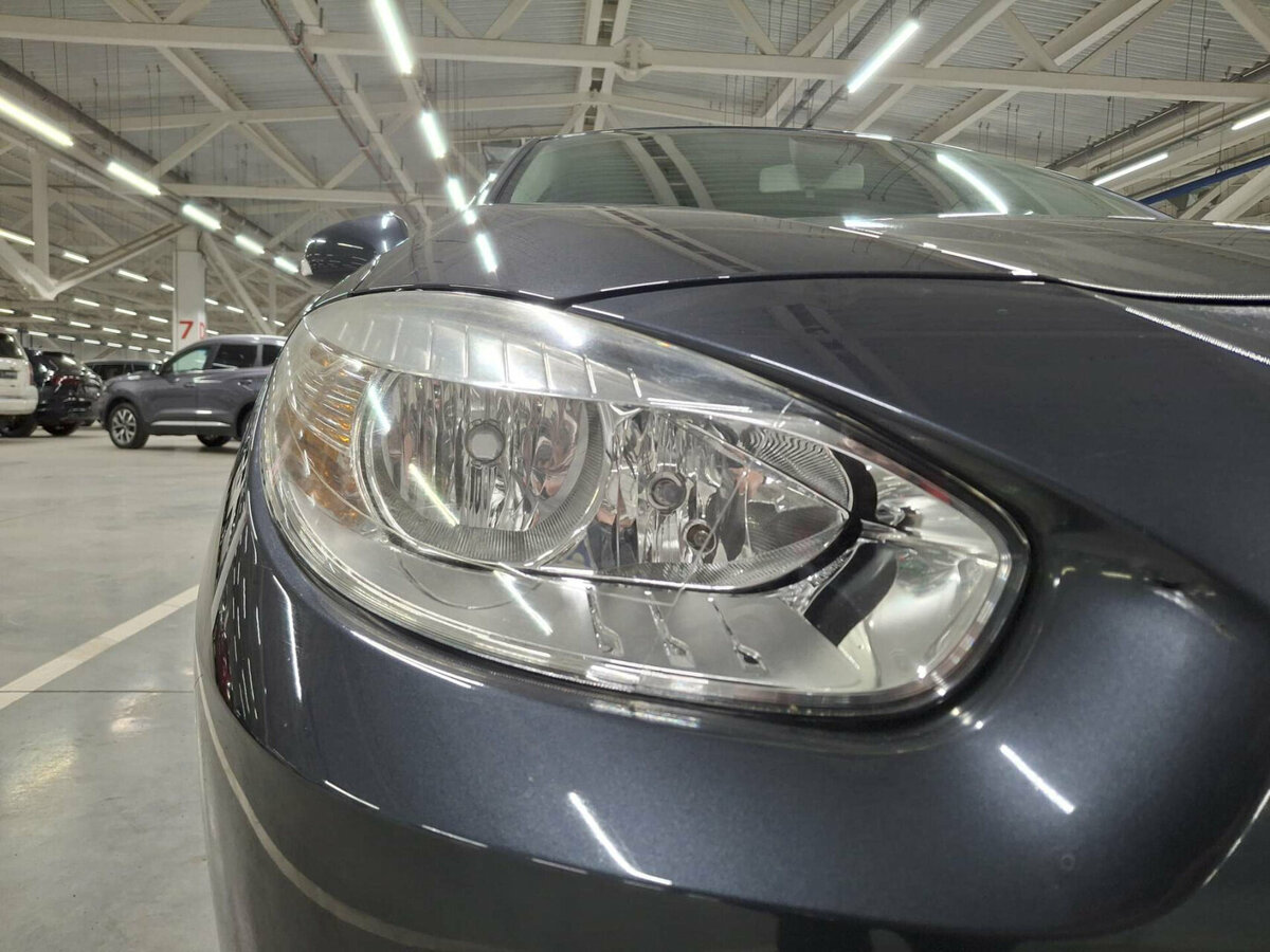 Renault Fluence с пробегом — 2012 год. Фото: #16