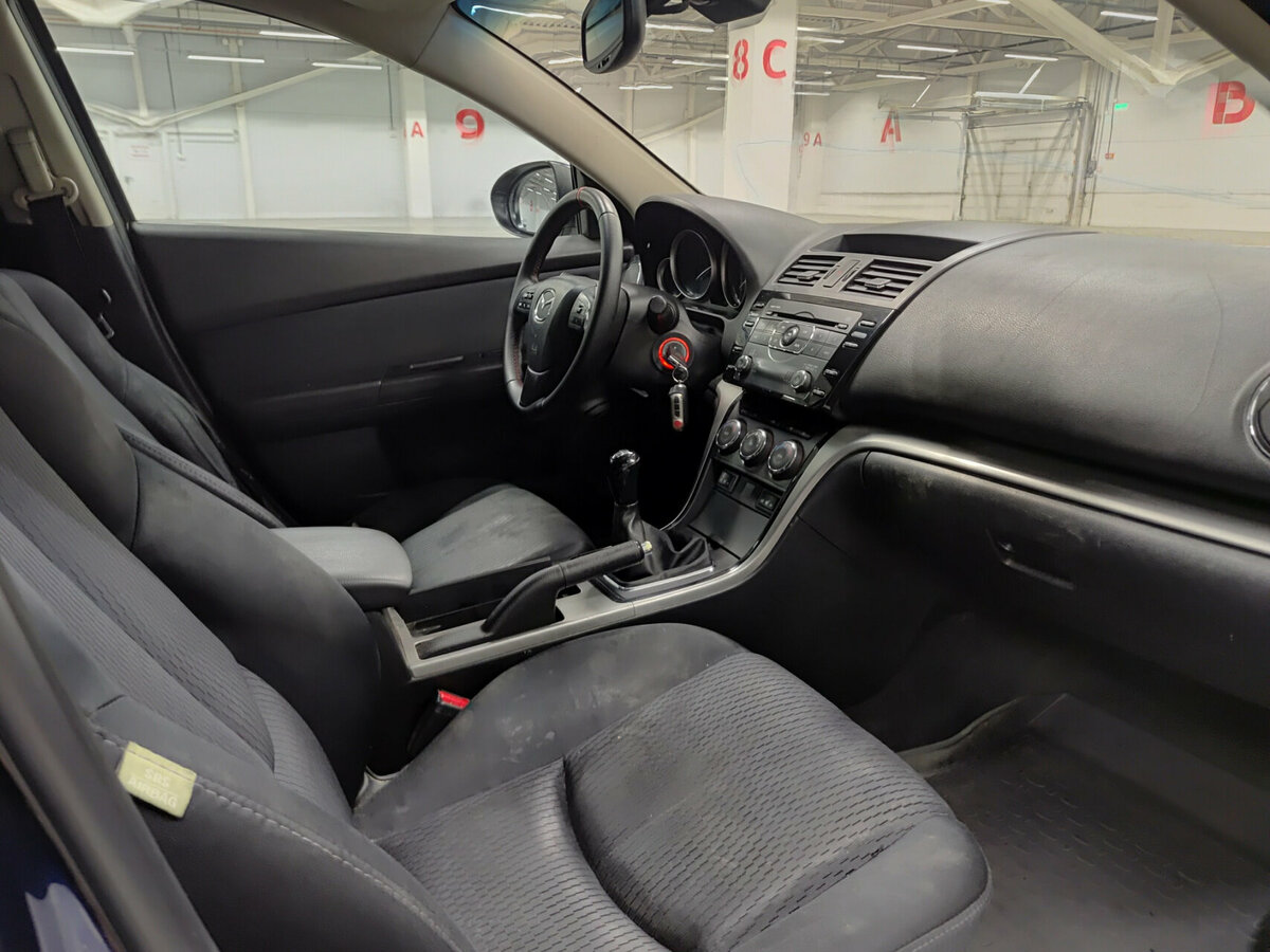 Mazda 6 с пробегом — 2010 год. Фото: #10