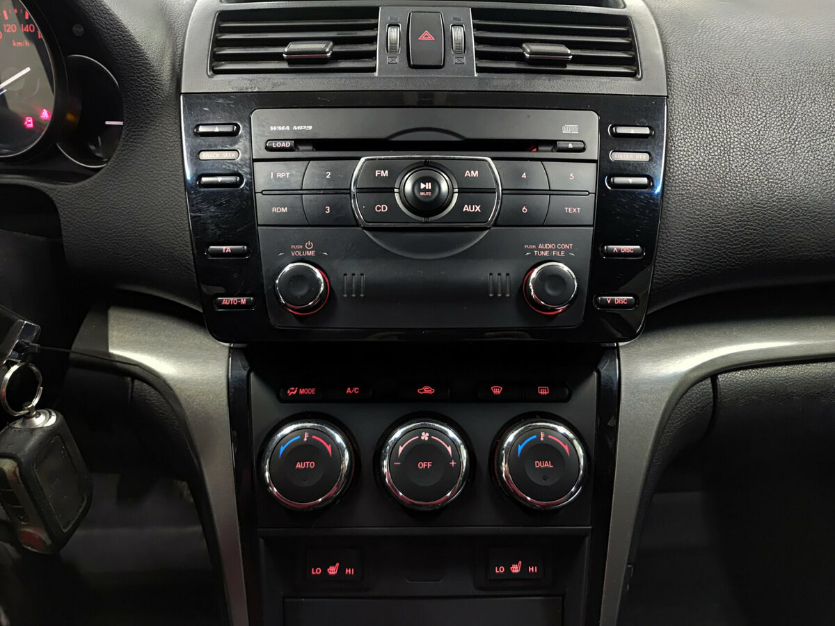 Mazda 6 с пробегом — 2010 год. Фото: #14