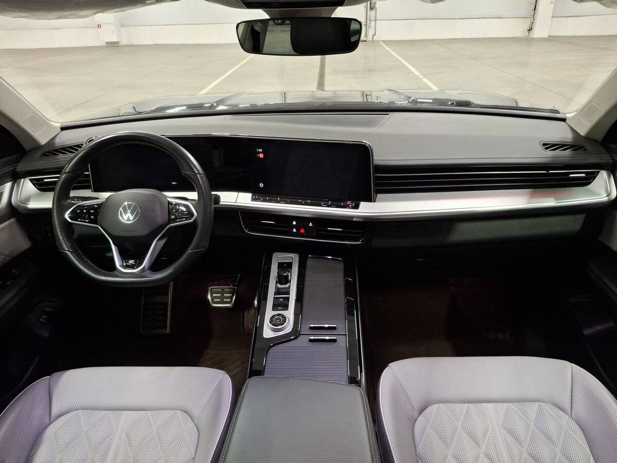 Volkswagen Tavendor с пробегом — 2023 год. Фото: #12
