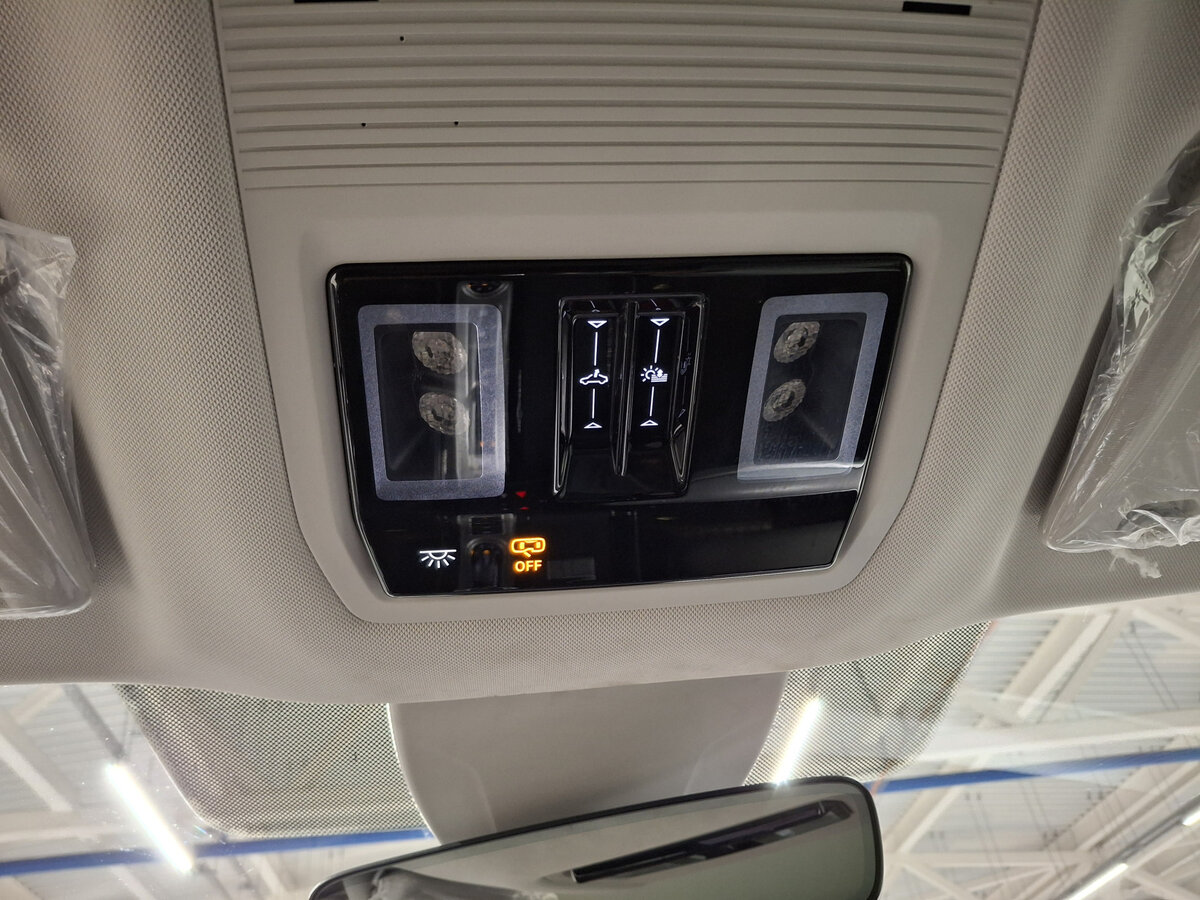 Volkswagen Tavendor с пробегом — 2023 год. Фото: #17