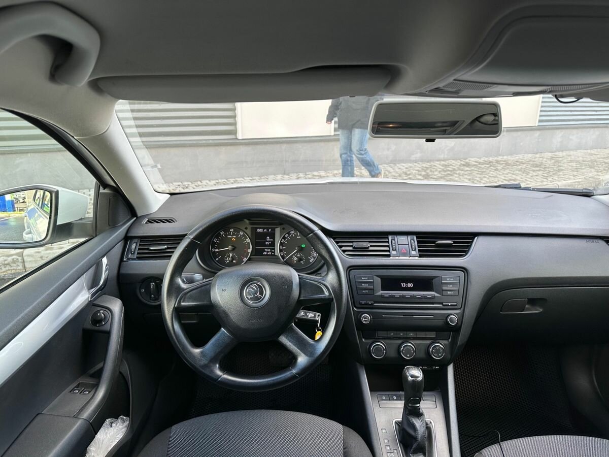 Skoda Octavia с пробегом — 2014 год. Фото: #4