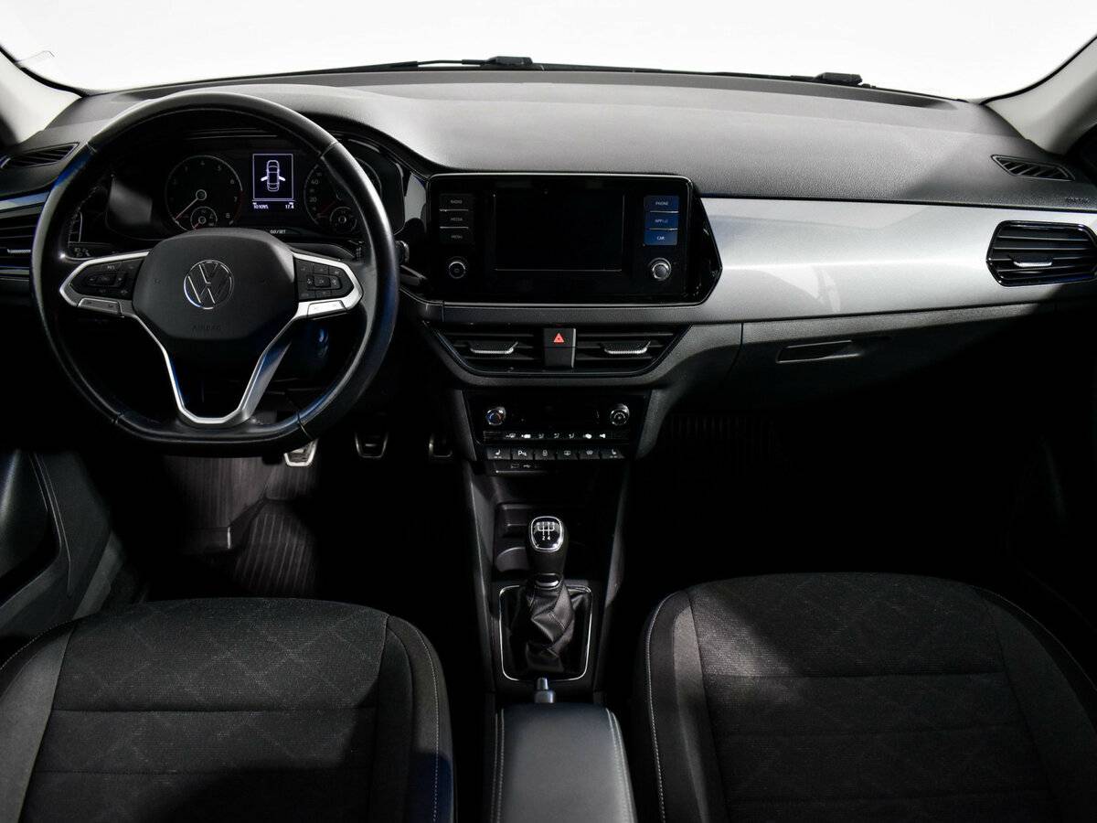 Volkswagen Polo с пробегом — 2020 год. Фото: #12