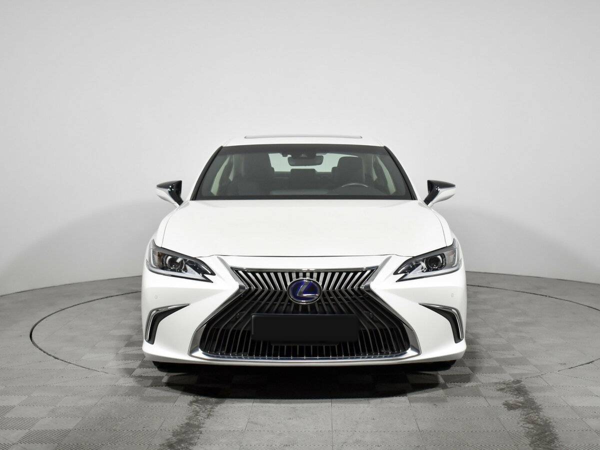 Lexus ES с пробегом — 2021 год. Фото: #1