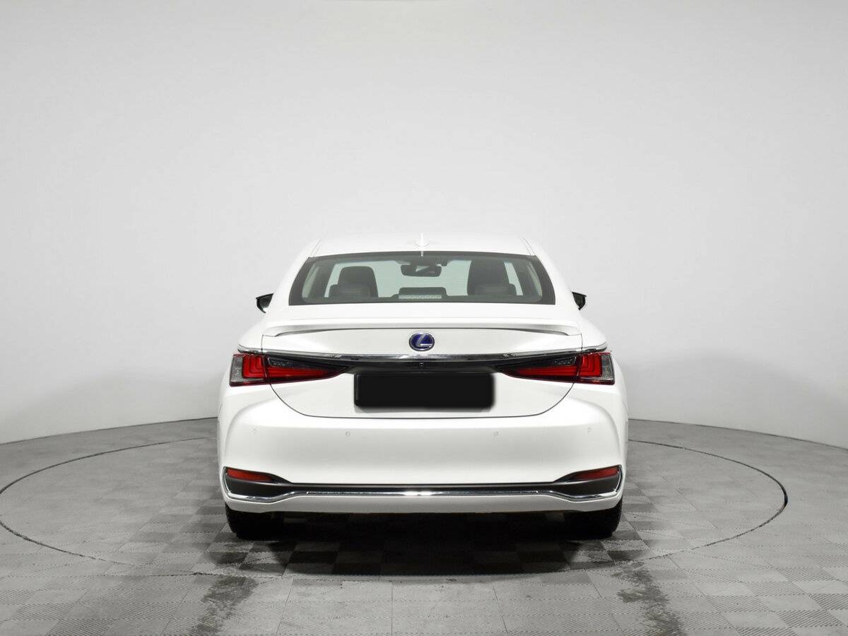 Lexus ES с пробегом — 2021 год. Фото: #3