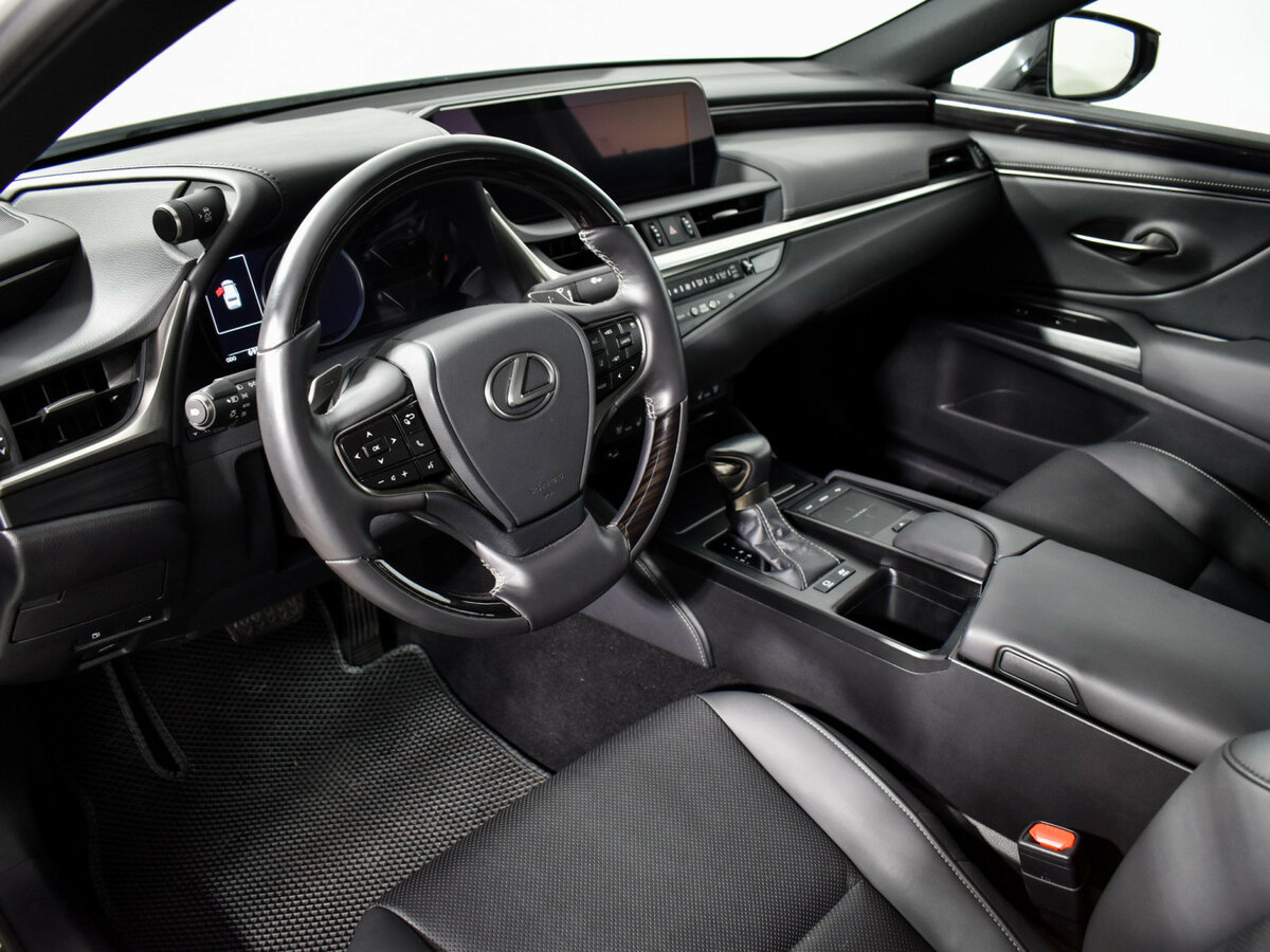 Lexus ES с пробегом — 2021 год. Фото: #5